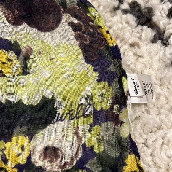 Madewell Oversized Lightweight Floral Print Scarf - Picture 3 of 4